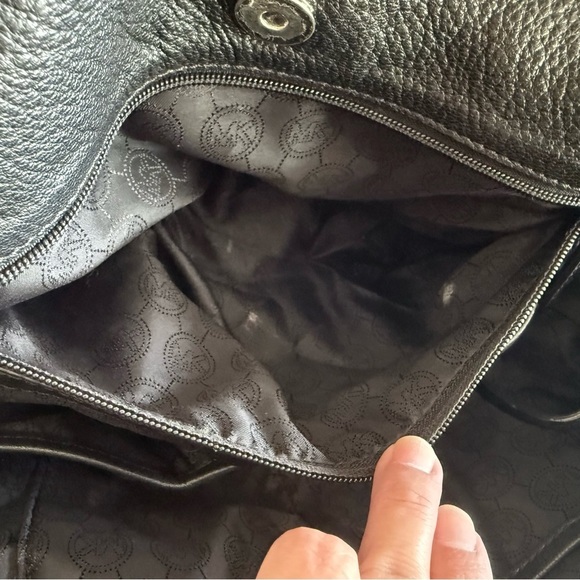 MICHAEL KORS TIPPI BLACK SLATE LEATHER LGE SATCHEL,PURSE,HAND BAG - Picture 14 of 15